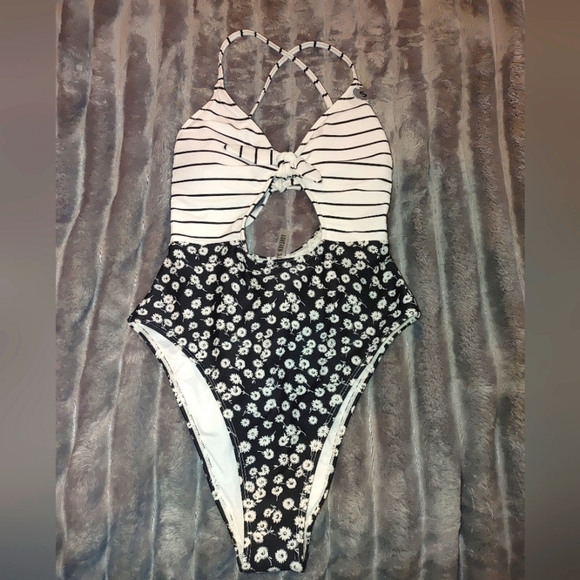 Forever 21 Striped and Floral One-Piece Swimsuit, Size Small NWT - Picture 2 of 5